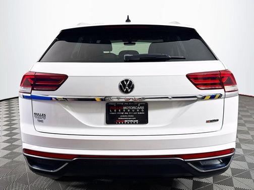 Pure White 2020 Volkswagen Atlas Cross Sport 2.0T SE w/Technology