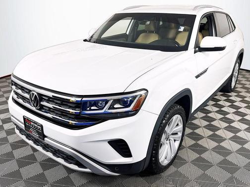 Pure White 2020 Volkswagen Atlas Cross Sport 2.0T SE w/Technology