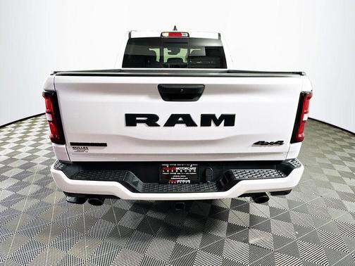 Bright White Clearcoat 2025 RAM 1500 Big Horn/Lone Star