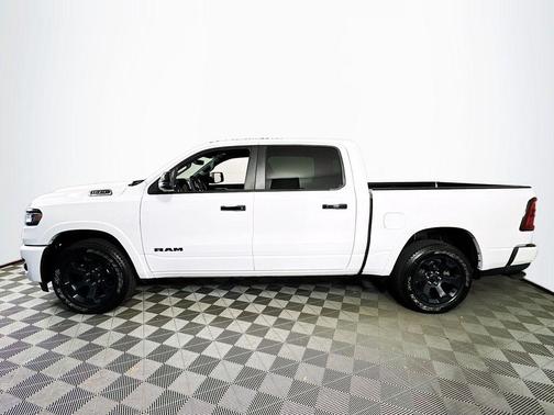 Bright White Clearcoat 2025 RAM 1500 Big Horn/Lone Star