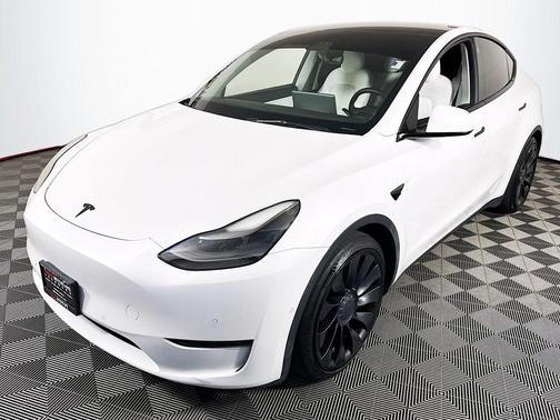 Pearl White Multi 2022 Tesla Model Y Performance