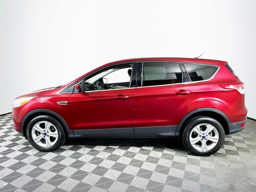 Ruby Red Tinted Clearcoat 2014 Ford Escape SE