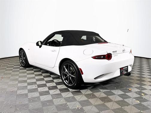 2016 Mazda MX-5 Miata Grand Touring