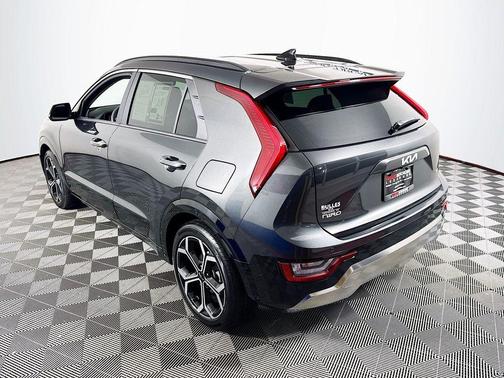 Dark Gray 2025 Kia Niro SX Touring