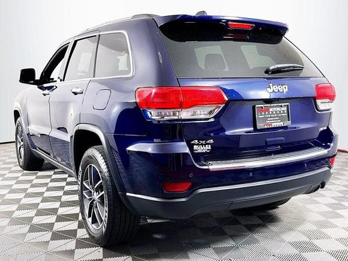 True Blue Pearlcoat 2017 Jeep Grand Cherokee Limited