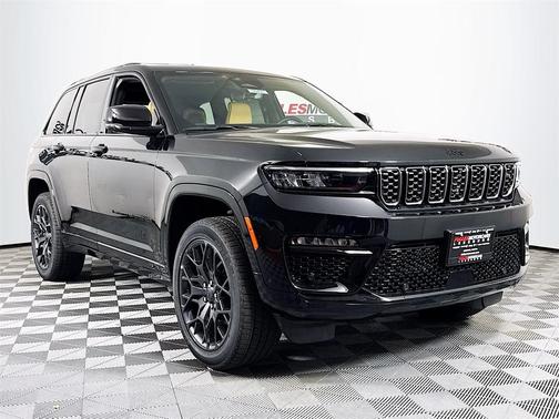 2025 Jeep Grand Cherokee Summit