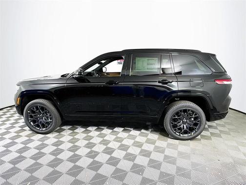 2025 Jeep Grand Cherokee Summit