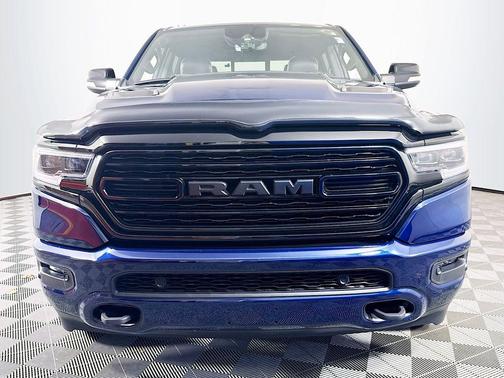 Patriot Blue Pearlcoat 2022 RAM 1500 Limited