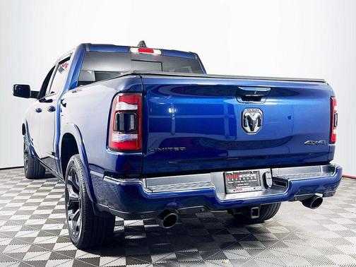 Patriot Blue Pearlcoat 2022 RAM 1500 Limited