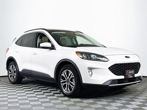 Star White 2021 Ford Escape SEL