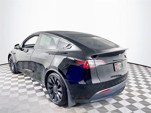 2024 Tesla Model Y Performance