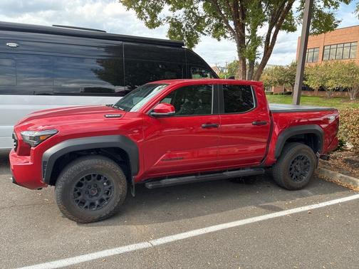 2024 Toyota Tacoma Hybrid TRD