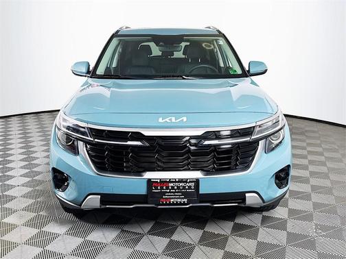 2025 Kia Seltos EX