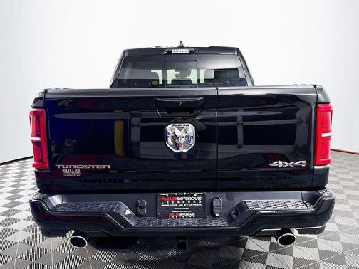 Diamond Black 2026 RAM 1500 Tungsten