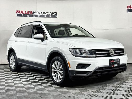 Pure White 2018 Volkswagen Tiguan 2.0T SE