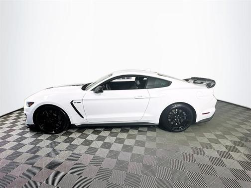 2020 Ford Shelby GT350 Base