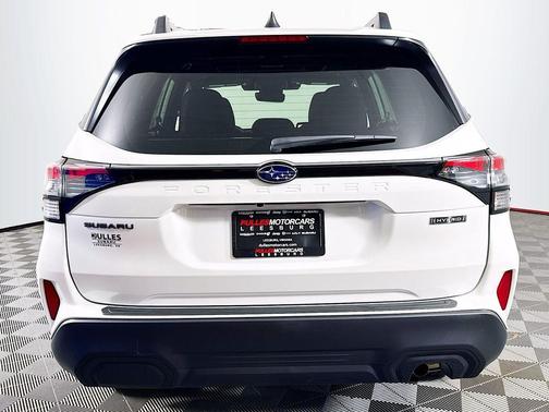 White Pearl 2026 Subaru Forester Premium
