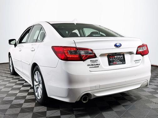 Crystal White Pearl 2017 Subaru Legacy 2.5i Premium