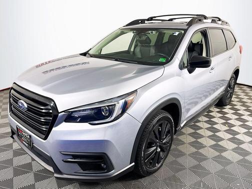 Ice Silver Metallic 2022 Subaru Ascent Onyx Edition