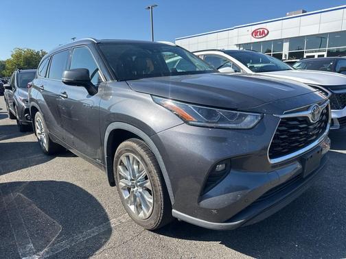 2021 Toyota Highlander Hybrid Limited