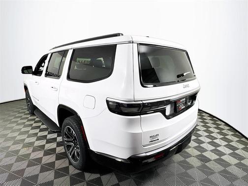 2026 Jeep Grand Wagoneer Base