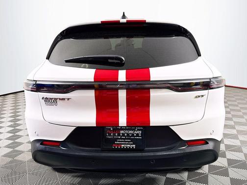 Q BALL 2024 Dodge Hornet GT