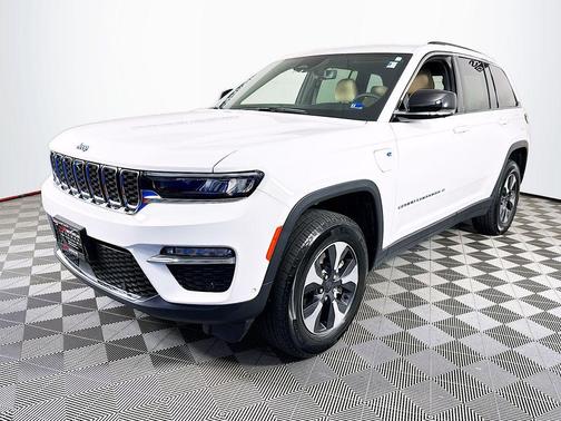 Bright White Clearcoat 2022 Jeep Grand Cherokee 4xe Base