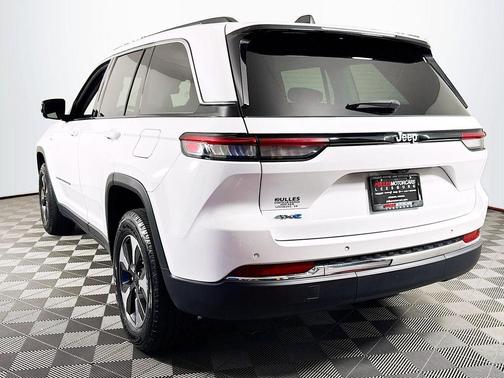 Bright White Clearcoat 2024 Jeep Grand Cherokee 4xe Base