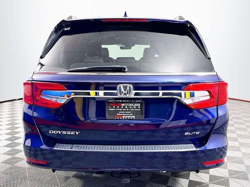 Obsidian Blue Pearl 2018 Honda Odyssey Elite