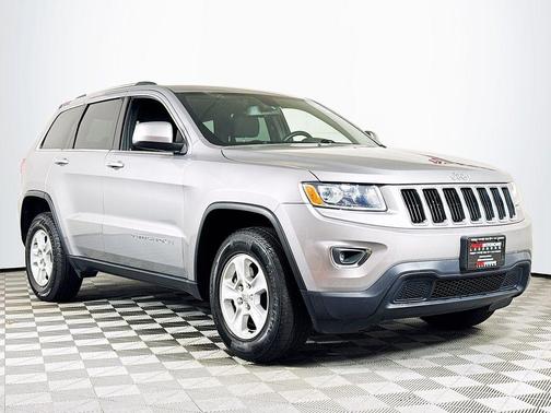 Billet Silver Clearcoat Metallic 2015 Jeep Grand Cherokee Laredo