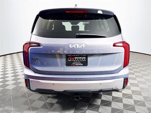 2023 Kia Telluride LX