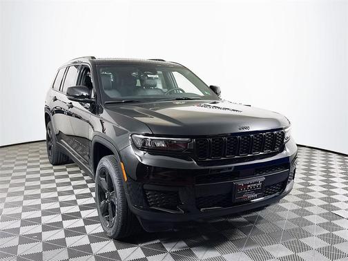 2025 Jeep Grand Cherokee L Laredo