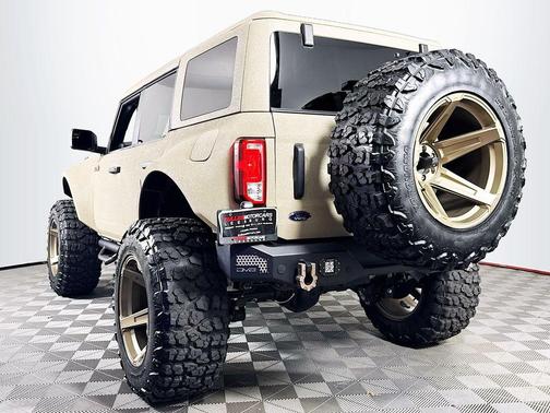 Iconic Silver Metallic 2024 Ford Bronco Big Bend