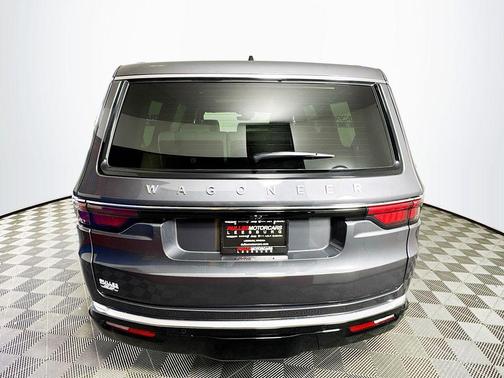 2025 Jeep Wagoneer Base