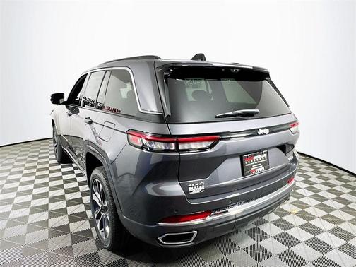 2025 Jeep Grand Cherokee Overland