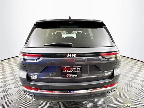 2025 Jeep Grand Cherokee Overland