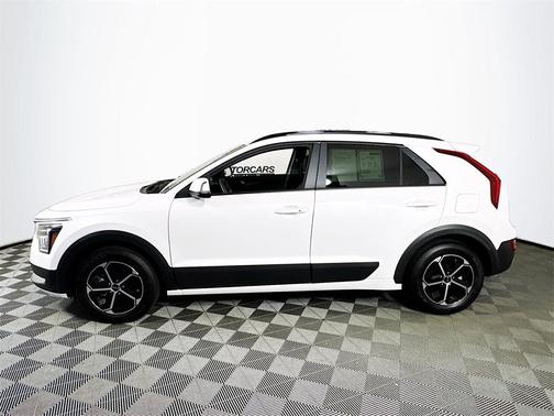 2025 Kia Niro EX