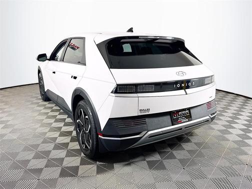 2023 Hyundai IONIQ 5 SEL