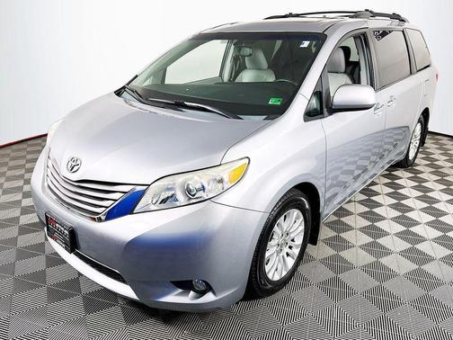 2015 Toyota Sienna XLE Premium