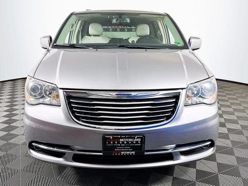 2015 Chrysler Town & Country Limited Platinum
