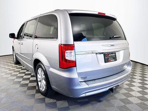2015 Chrysler Town & Country Limited Platinum