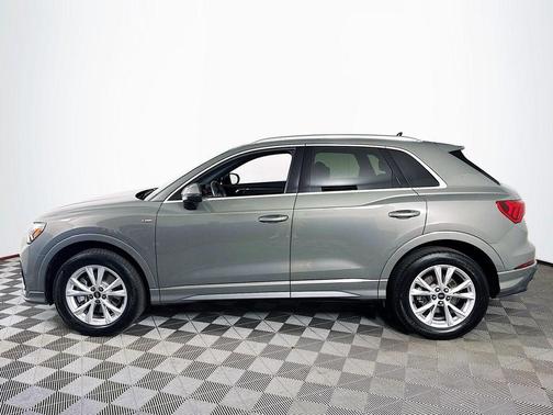 Chronos Gray Metallic 2025 Audi Q3 45 S line Premium