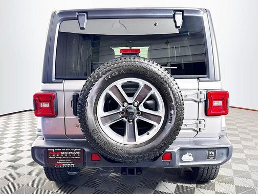 Billet Silver Clearcoat Metallic 2018 Jeep Wrangler Unlimited Sahara