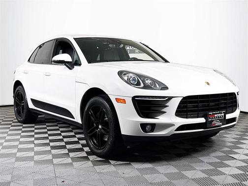 2017 Porsche Macan Base