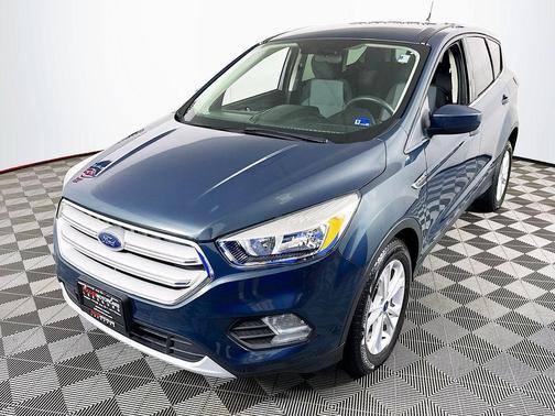 Baltic Sea Green Metallic 2019 Ford Escape SE
