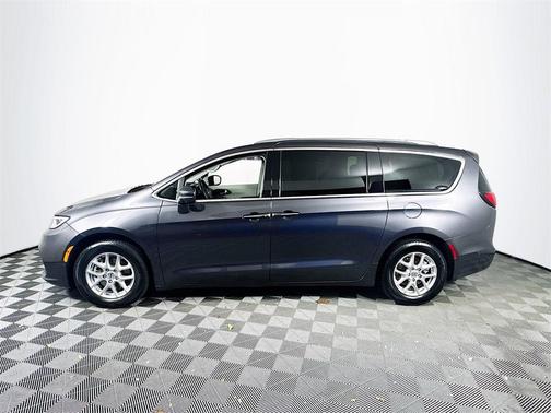 2021 Chrysler Pacifica Touring-L