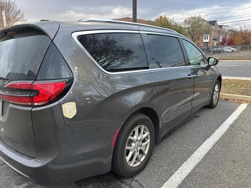 2021 Chrysler Pacifica Touring-L