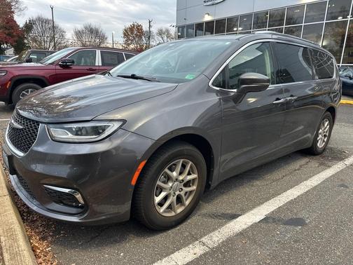 2021 Chrysler Pacifica Touring-L