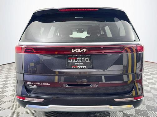 Gray Metallic 2022 Kia Carnival SX Prestige