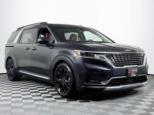 Gray Metallic 2022 Kia Carnival SX Prestige